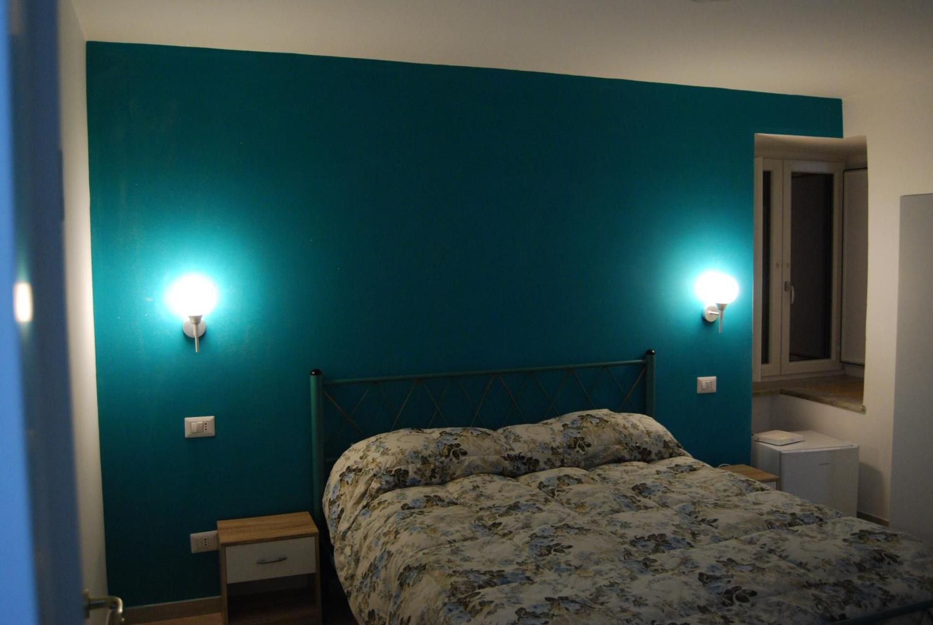 Economy Double Room - Internal View