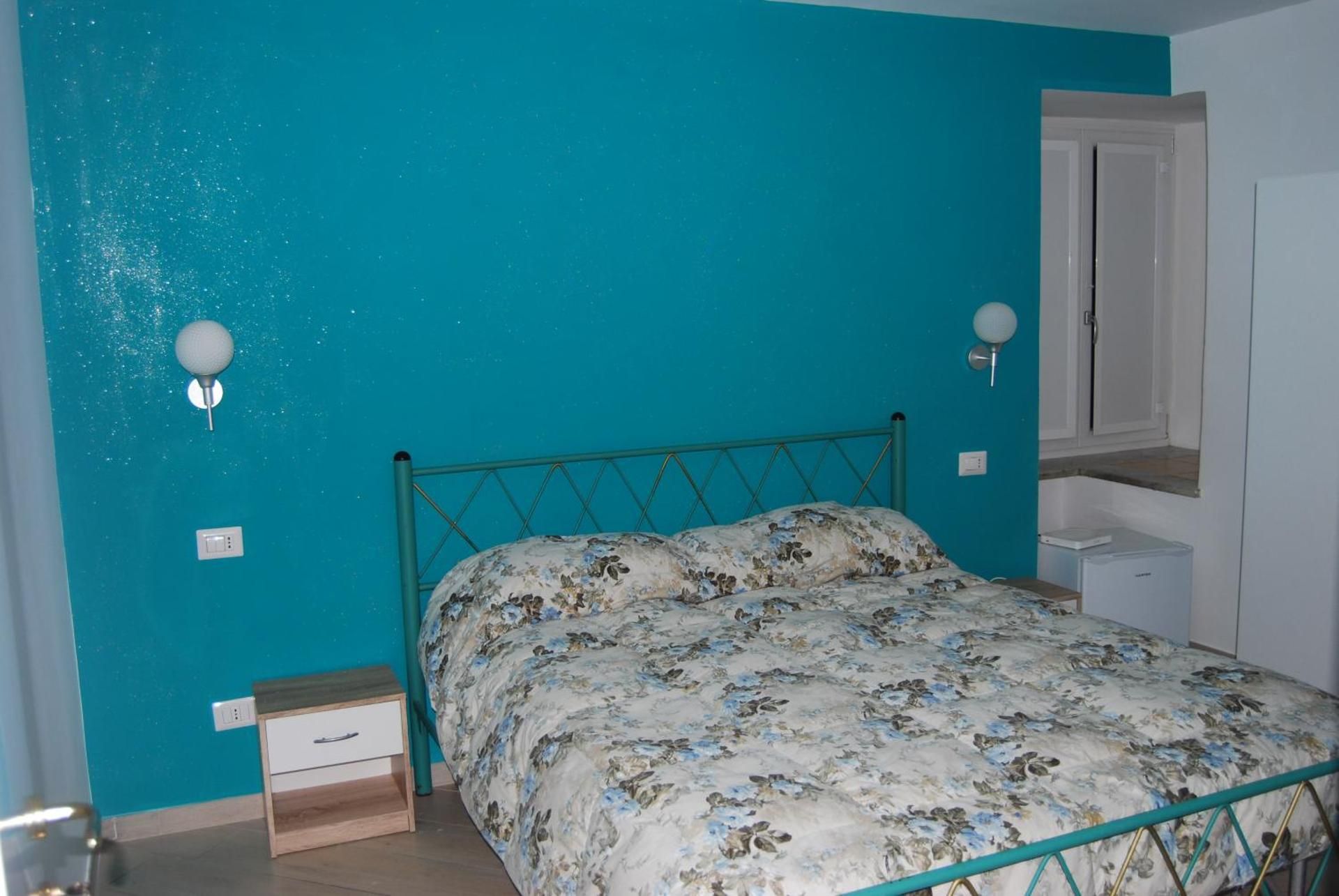 Economy Double Room - Internal View