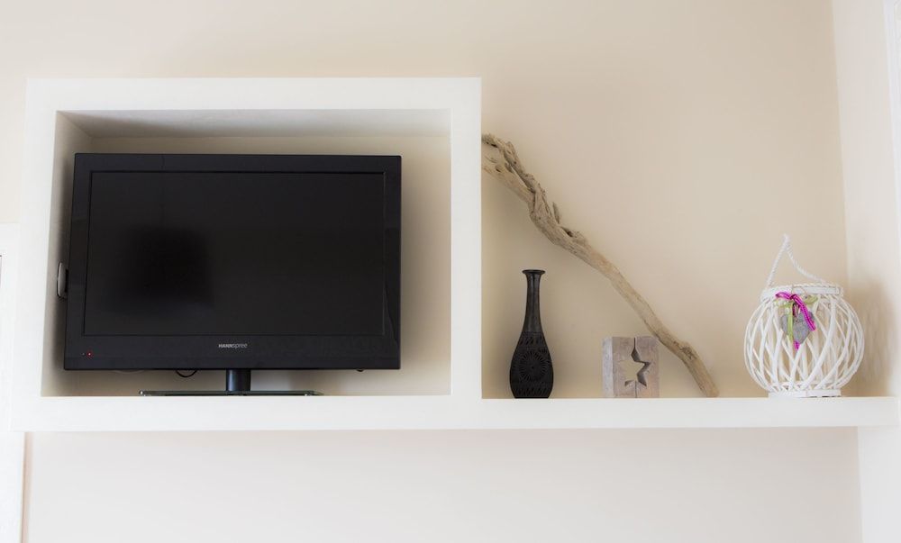 St. Peter Bed in Rome Panoramic Triple Room, 1 Double Bed with Sofa bed, Ensuite, City View 3