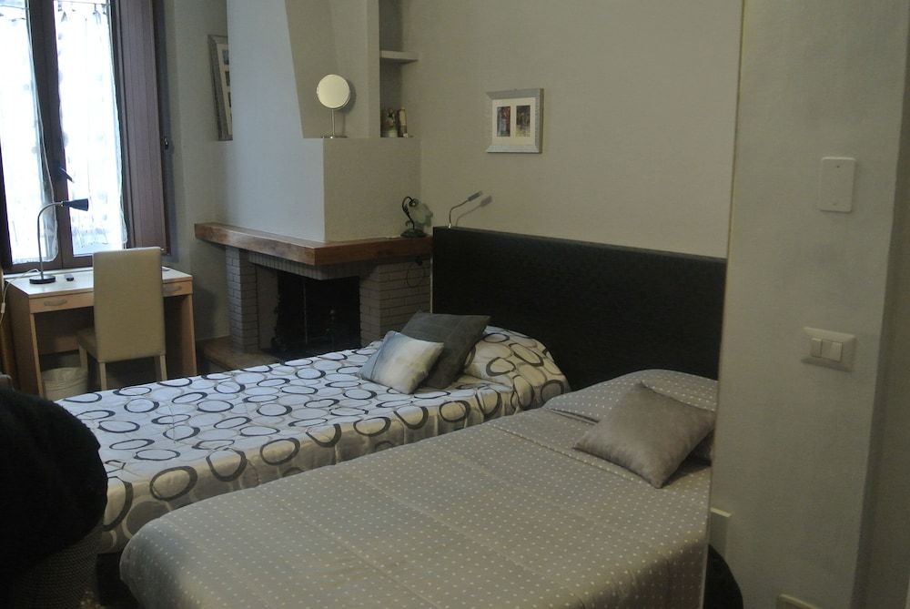 B&B Portanuova Triple Room 2