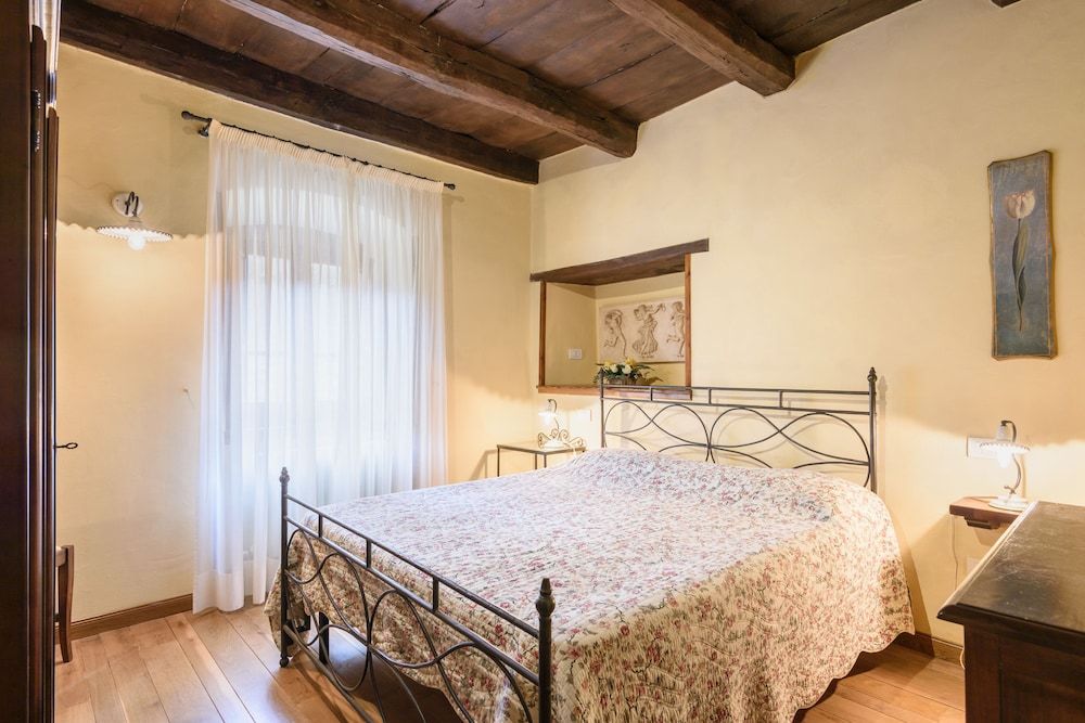 Classic Apartment, 1 Bedroom, Non Smoking, Fireplace