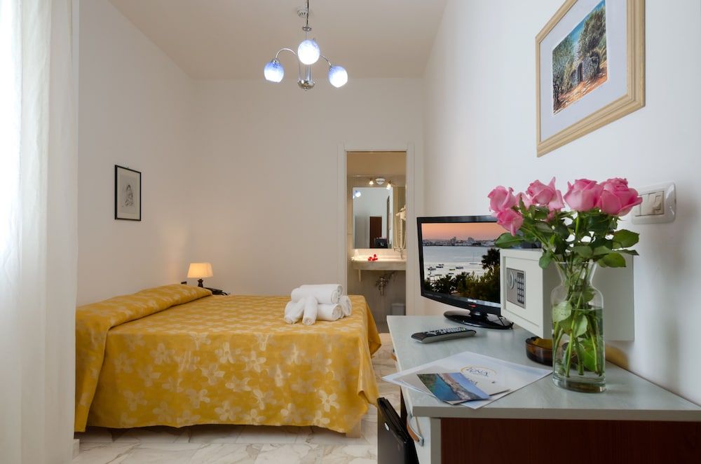 Hotel Luna Lido Double Room 7