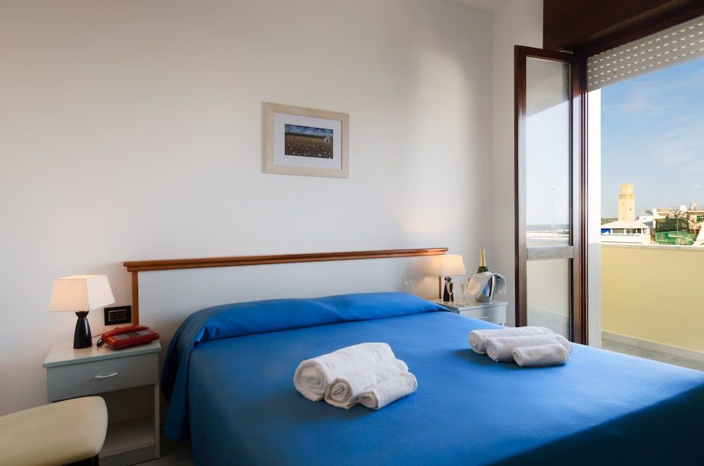 Hotel Luna Lido Double Room 4