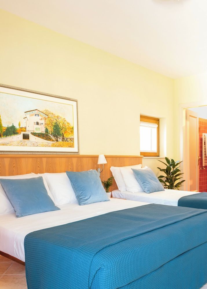 Economy Triple Room