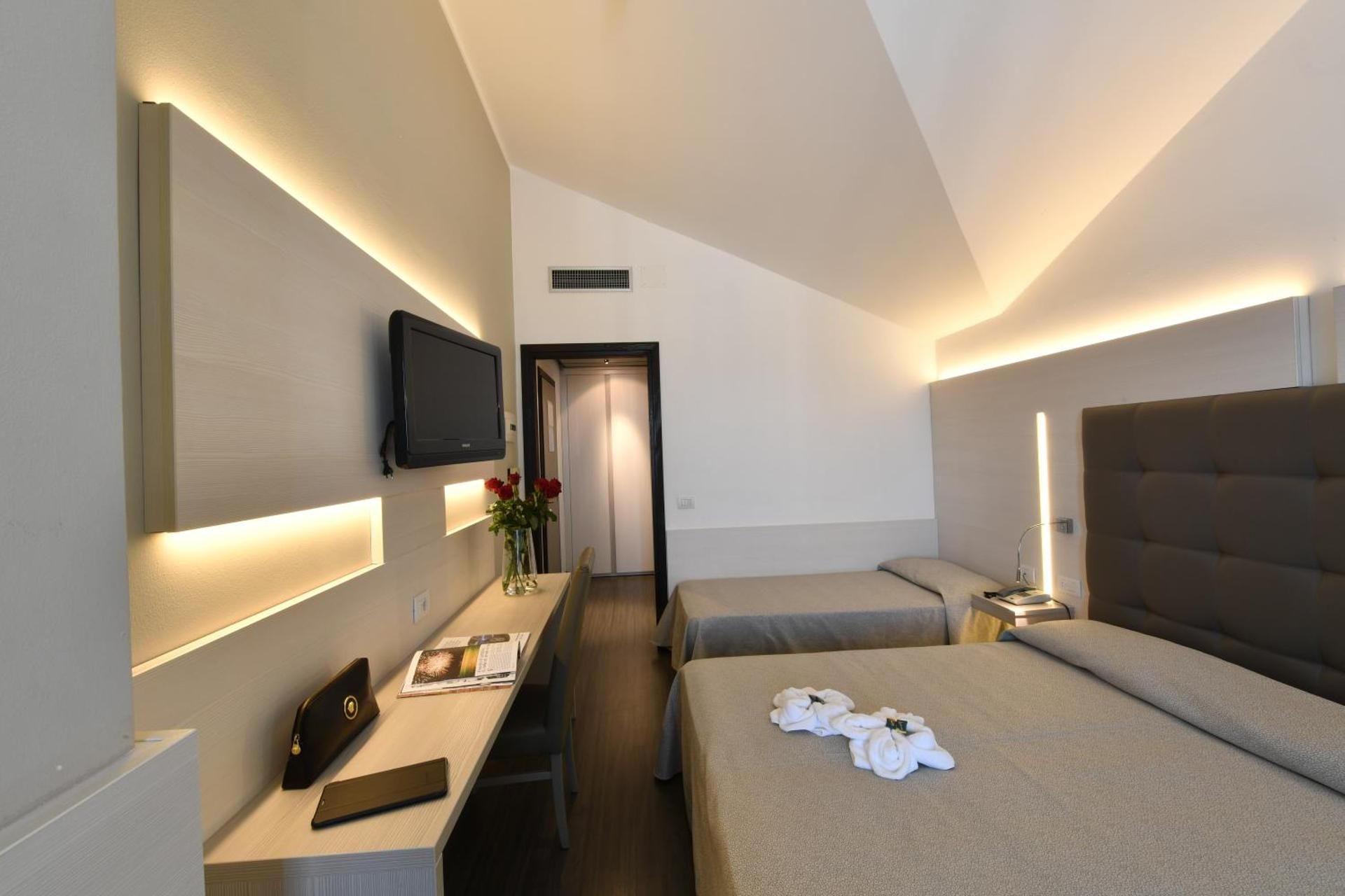 Premium Quadruple Room with Beach Package