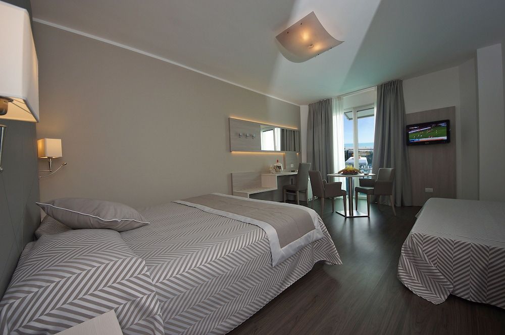 Executive Triple Room, Sea View (Comfort)