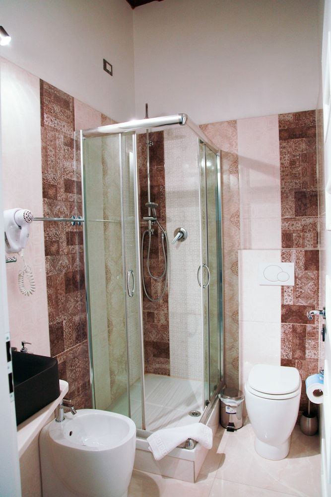 undefined Navona Nice Room 8