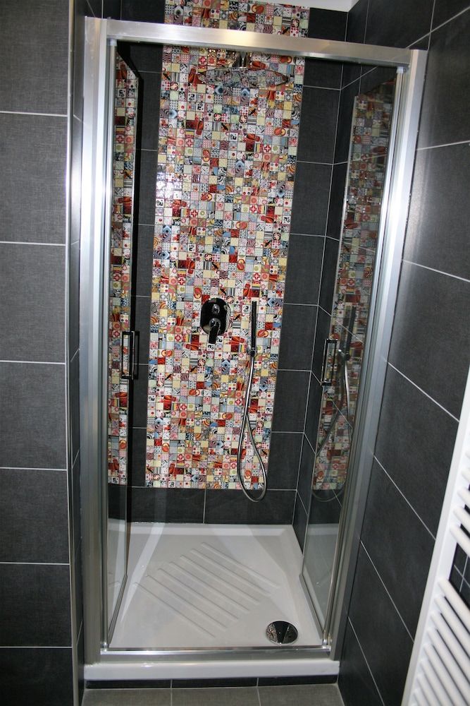 Hotel Magenta Double or Twin Room 11