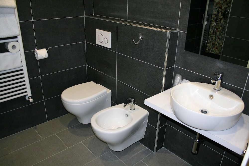 Hotel Magenta Double or Twin Room 21