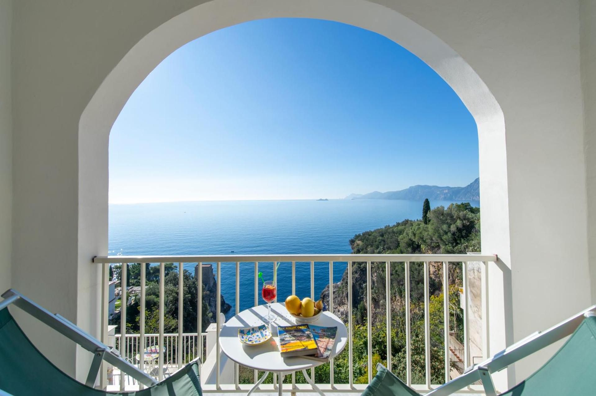 Quadruple Room with Sea View