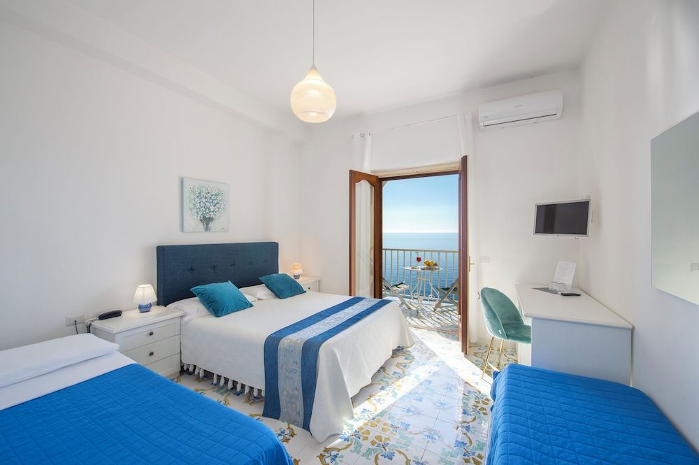 Quadruple Room, Sea View