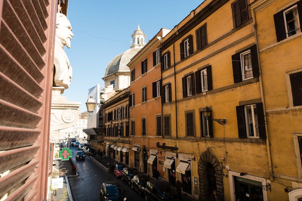 undefined Ripetta Rooms 5