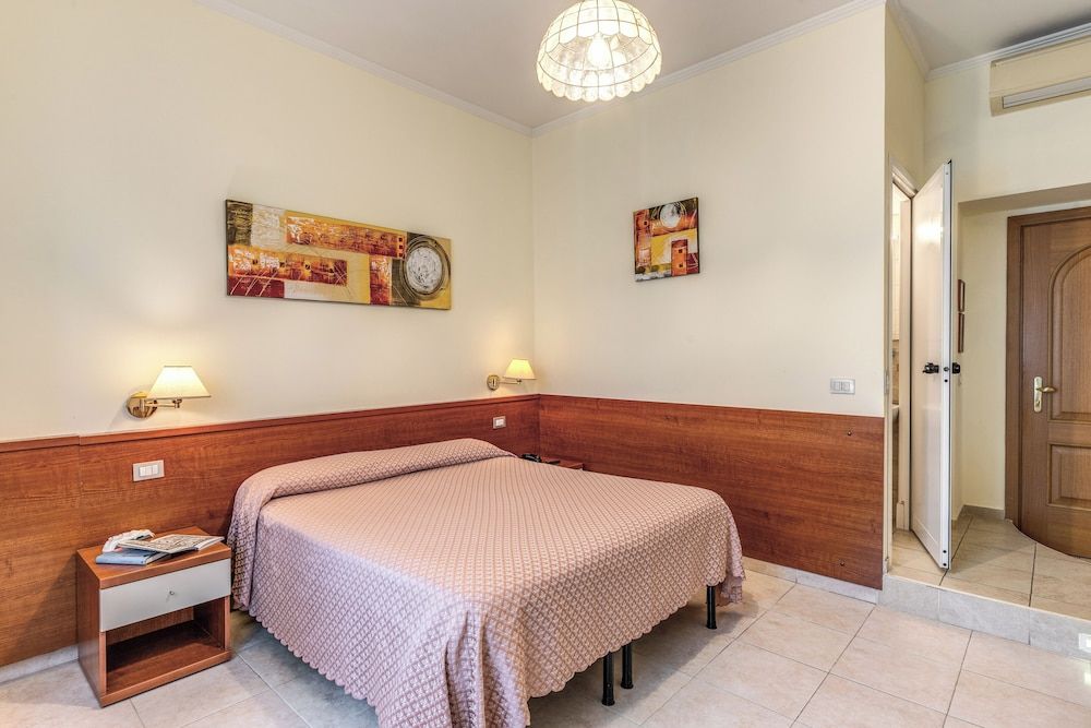 Hotel Katty Double Room 7