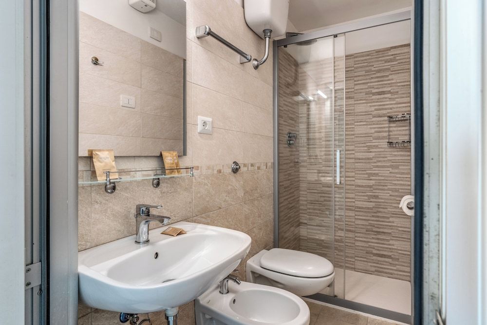 Hotel Katty Double Room 10