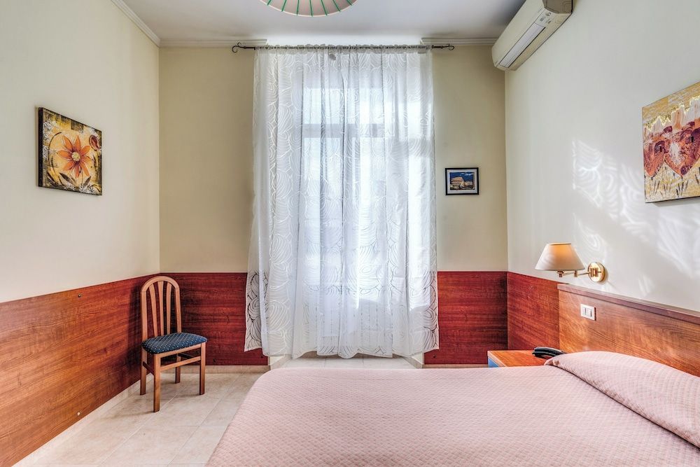 Hotel Katty Double Room 13