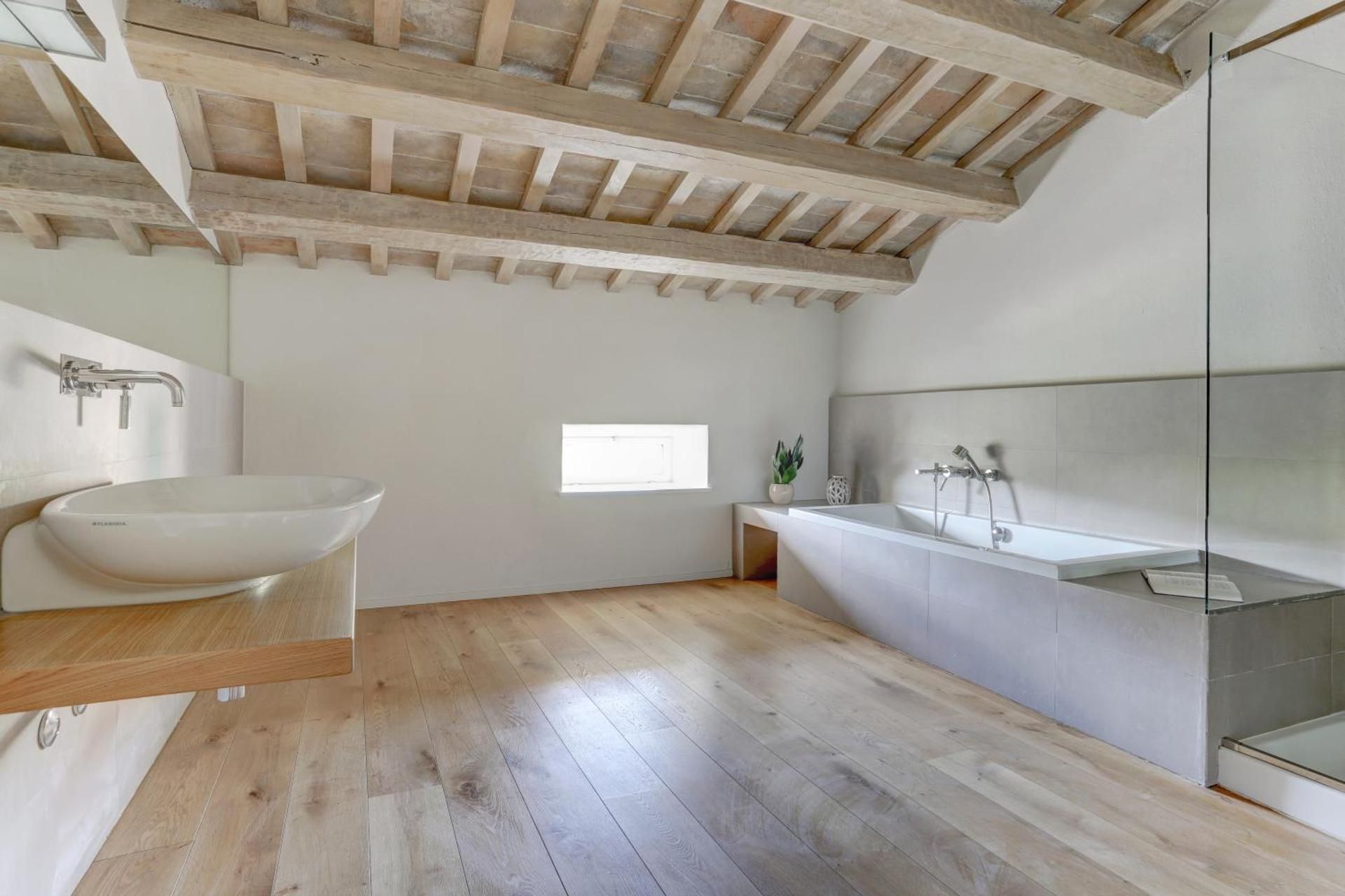 Three-Bedroom Apartment - Split Level