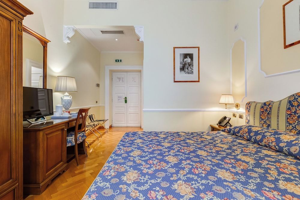 Hotel Cellini Standard Double or Twin Room 6