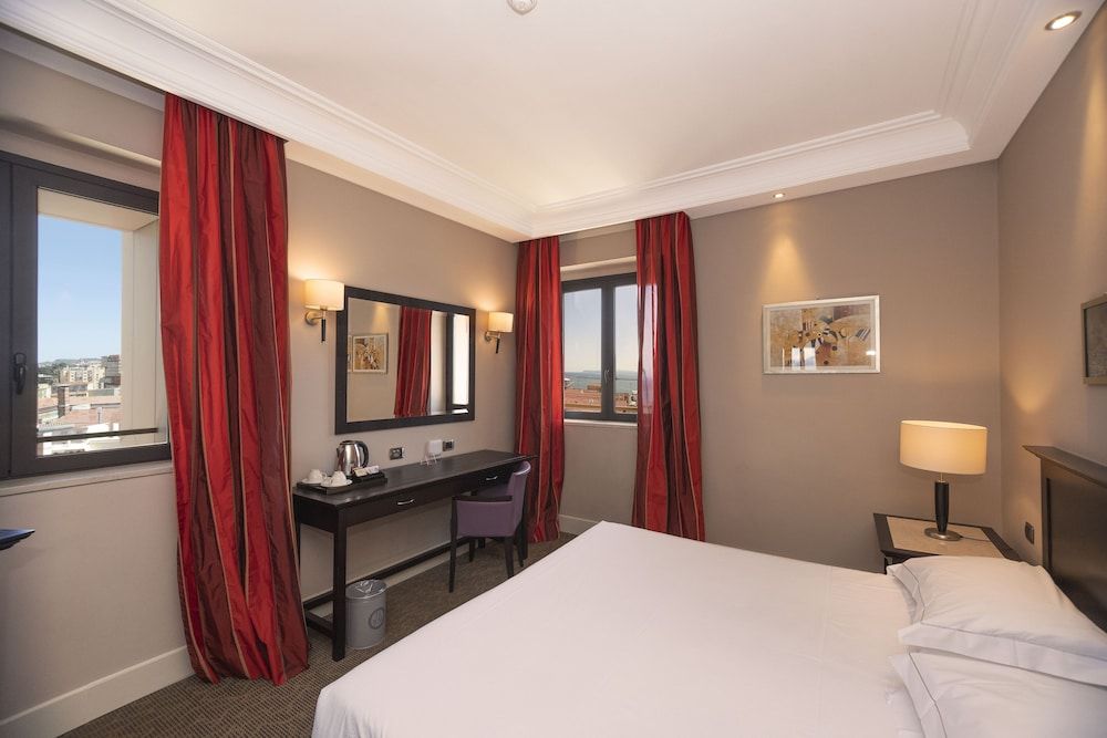 Regina Margherita Hotel Quadruple Room 4