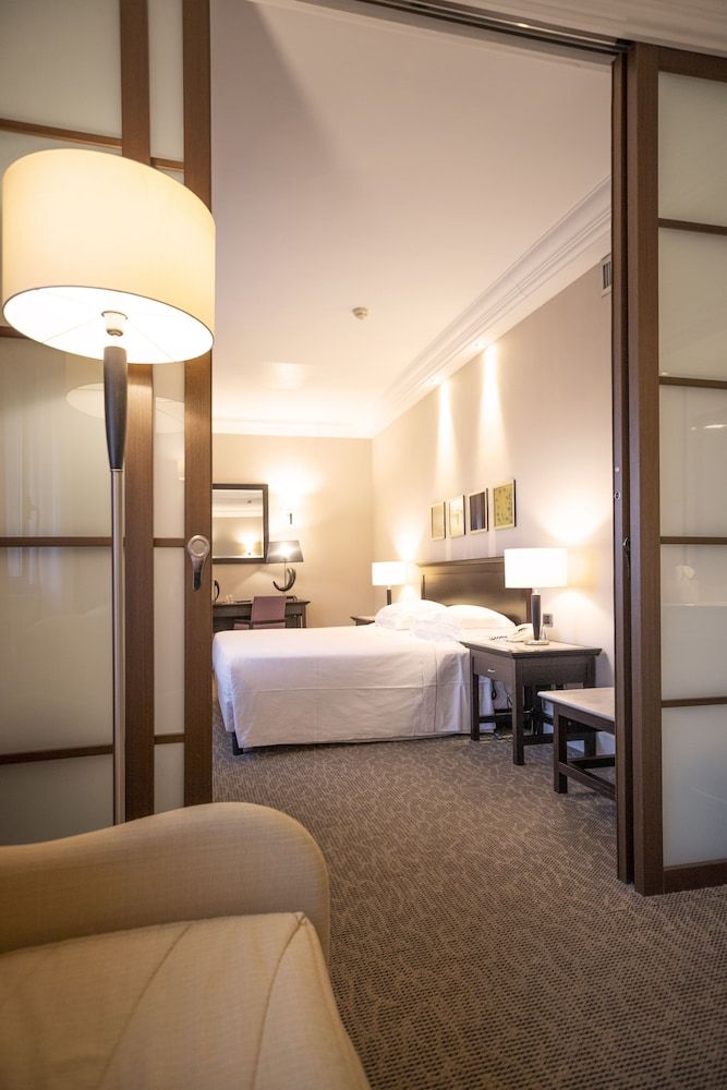 Regina Margherita Hotel Quadruple Room 2