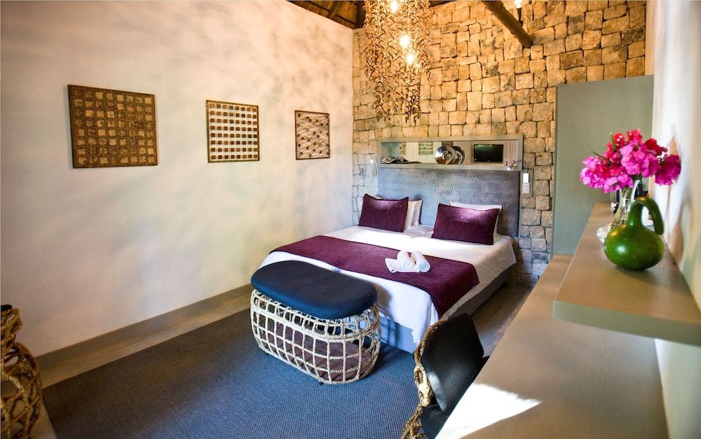 Mokuti Etosha Standard Room 2