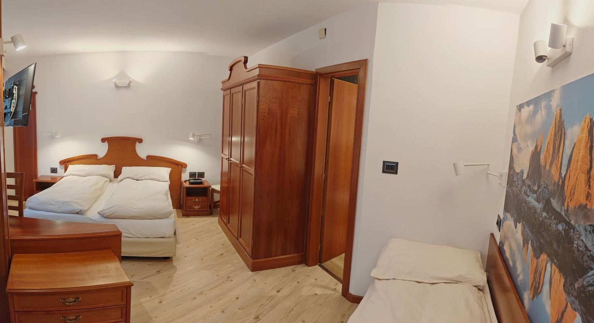 Classic Quadruple Room