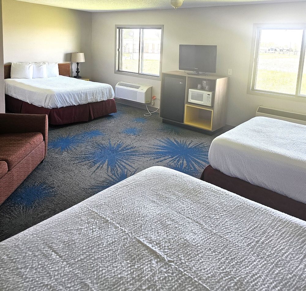 Suite, Multiple Beds, Non Smoking