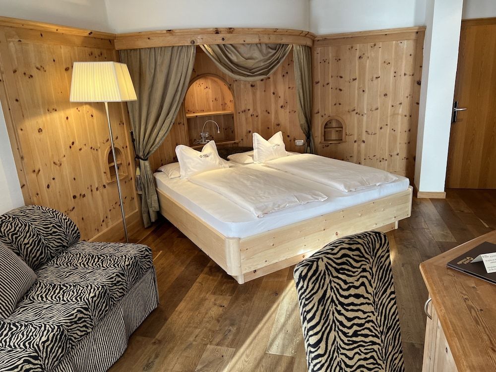 Hotel Cristallo Superior Room 3