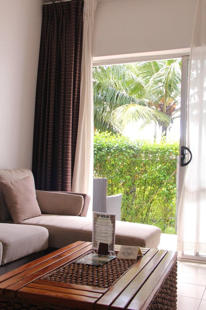 The Melanesian Port Vila Hotel 1 Bedroom Bougainvillea Apartment 15