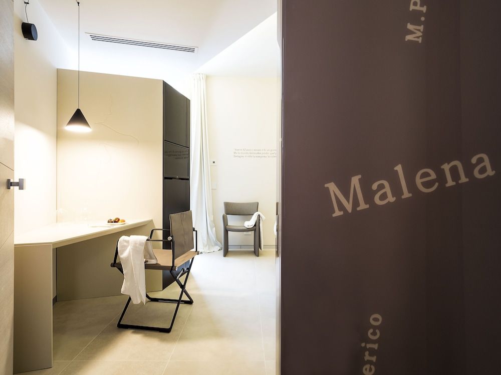 Duomo Suites & Spa Superior Double Room 10