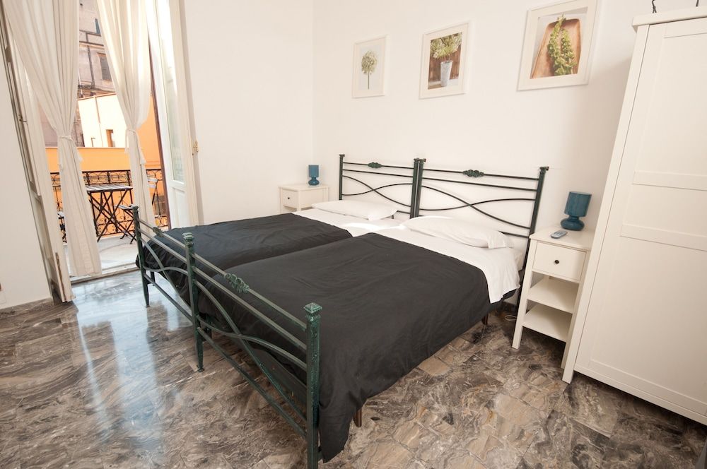 undefined Santi Quattro al Colosseo 8