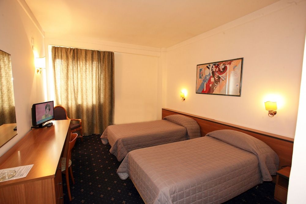 Hotel Quadrifoglio Classic Double or Twin Room, 1 Double Bed 2