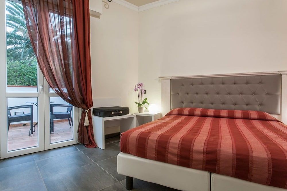 Triple Room, Balcony