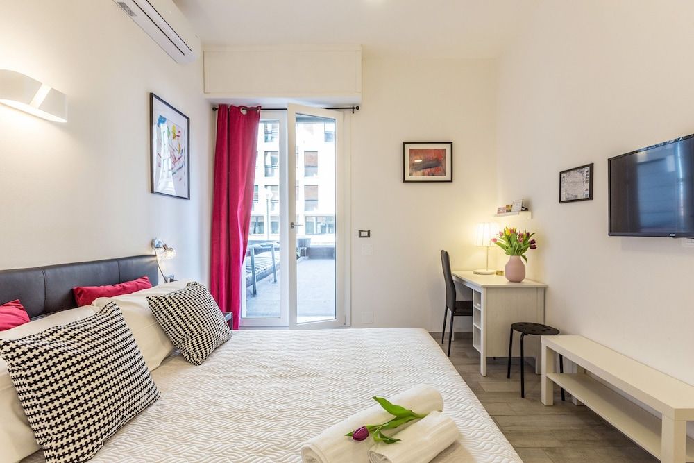 Central City Inn Deluxe Room, 1 Queen Bed 2