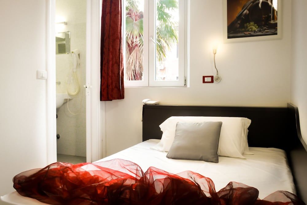 Hotel RossoVino Classic Double Room, 1 Double Bed