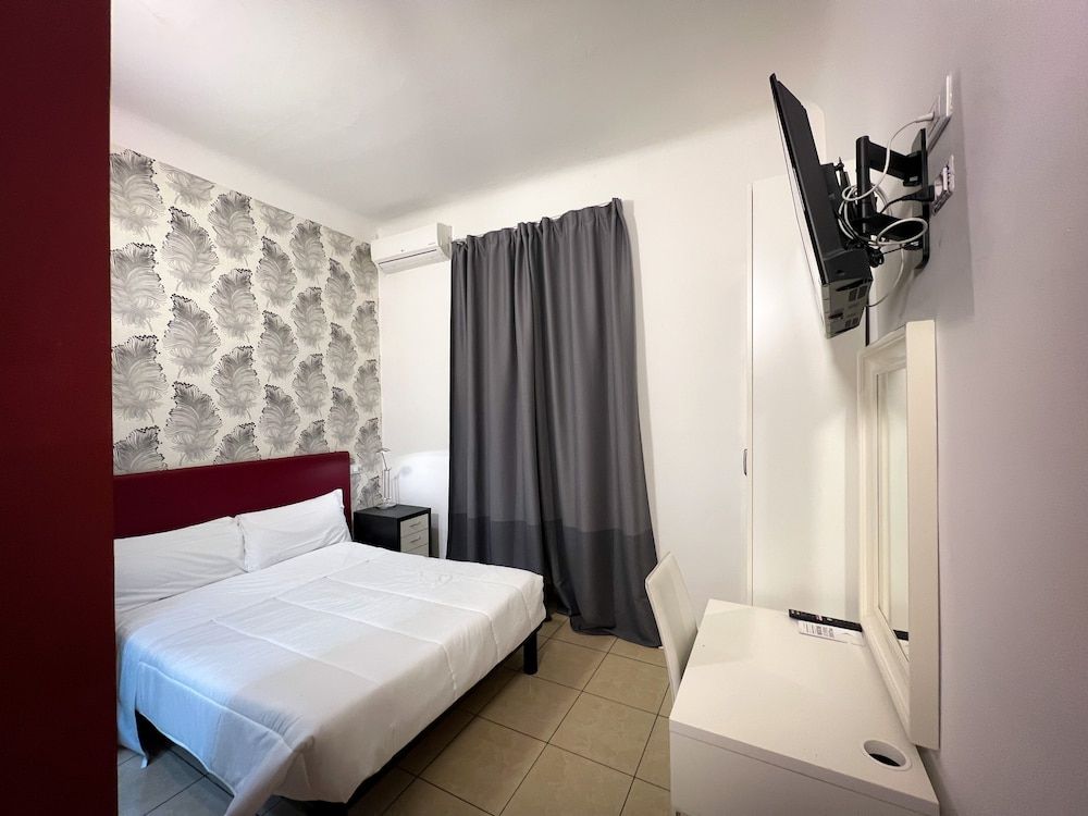 Hotel RossoVino Classic Double Room, 1 Double Bed 4