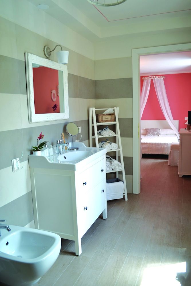 B&B La Vecchia Tenenza Deluxe Triple Room 11