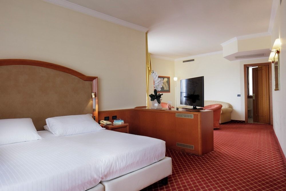 Junior Triple Room, Terrace