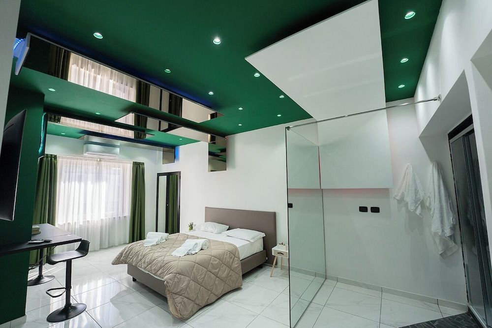Junior Studio Suite, 1 Queen Bed, City View, Annex Building (Piazza Mercato)