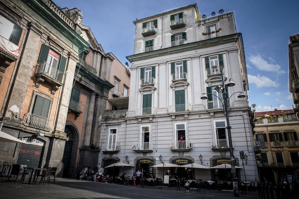 undefined B&B Le 4 Stagioni Dante's Suites 10