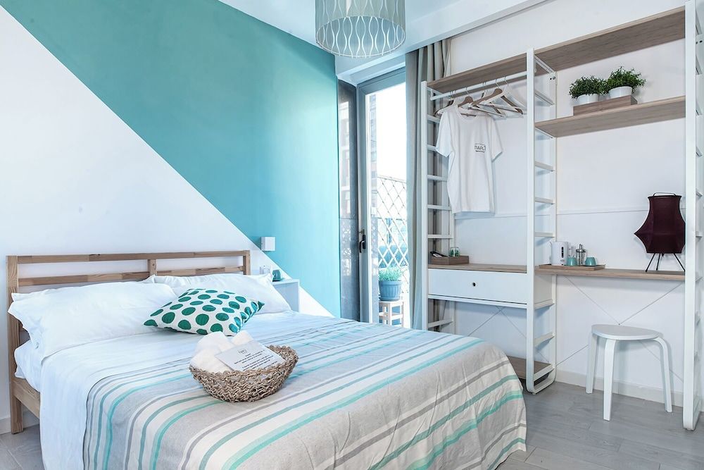 B&B Le 4 Stagioni Dante's Suites Standard Double Room, Sea View, Annex Building (via De Gasperi 55) 5