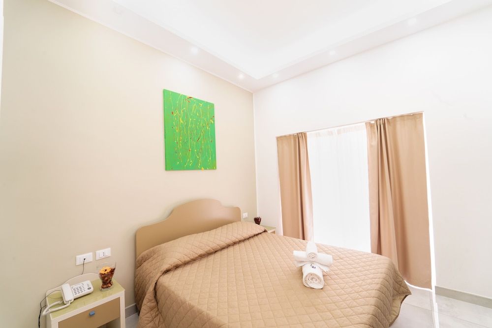 Standard Double Room, Annex Building (Corso Umberto 311)
