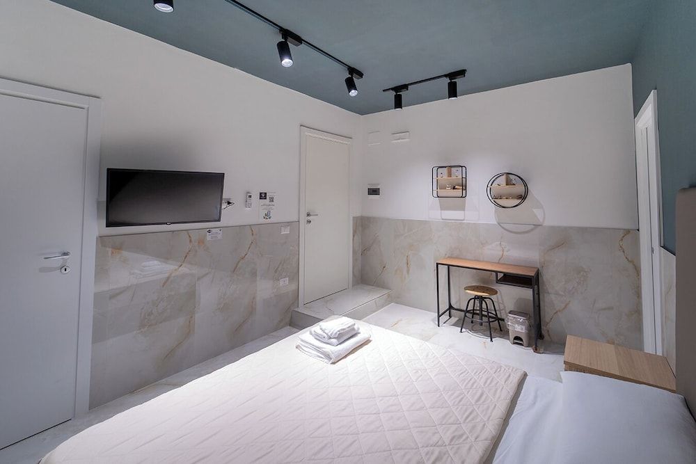 Junior Studio Suite, 2 Bedrooms, City View, Annex Building (via De Gasperi 55)