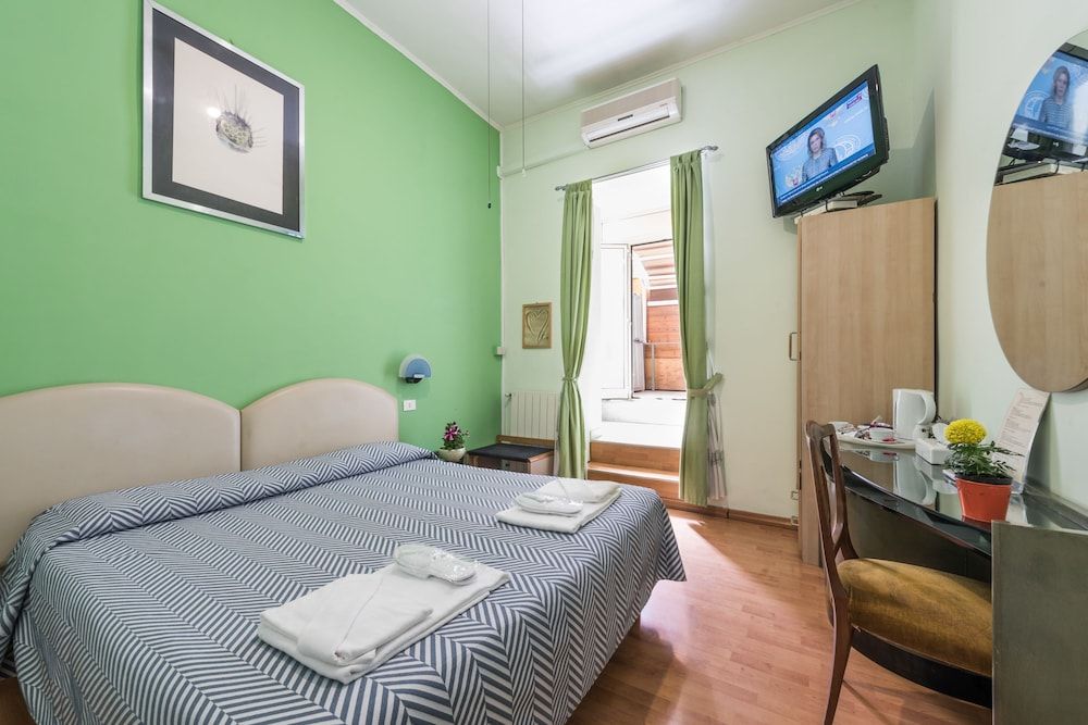 A Roma San Pietro Best Bed Double or Twin Room 9