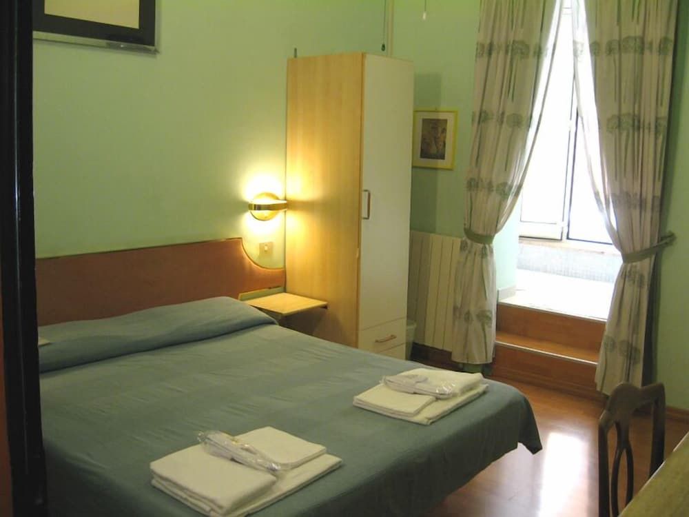 A Roma San Pietro Best Bed Double or Twin Room 3