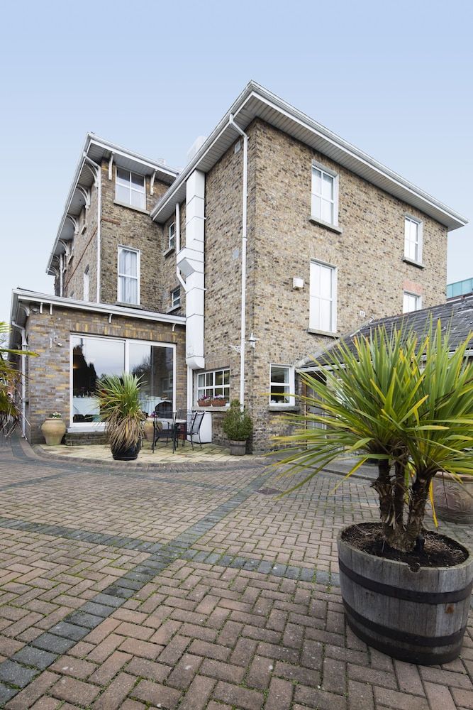 undefined Aberdeen Lodge 7