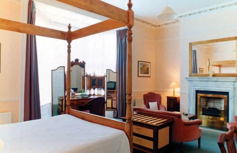 undefined Aberdeen Lodge 9