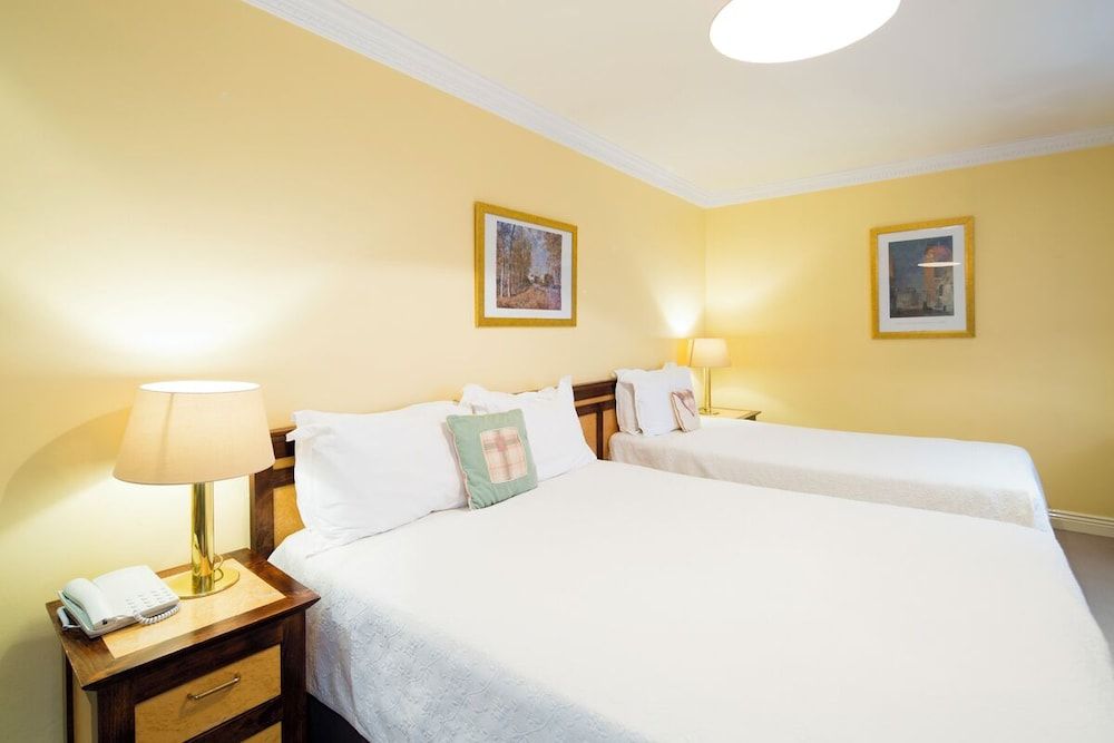 undefined Aberdeen Lodge 3