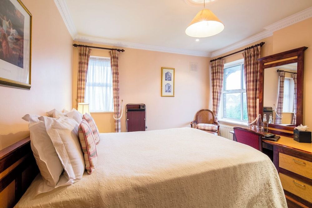 undefined Aberdeen Lodge 4