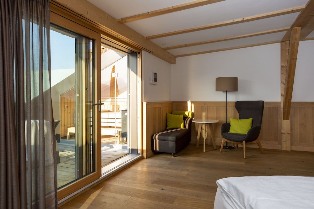 Granpanorama Hotel StephansHof Panoramic Suite, 1 Bedroom, Hot Tub, Mountain View 7