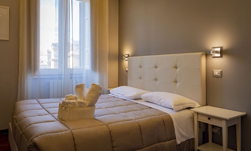 undefined Borghese Executive Suite 7